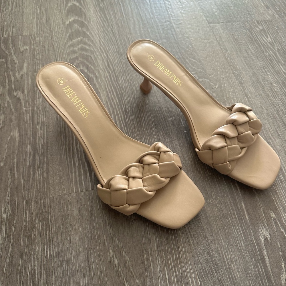 knotted kitten heels